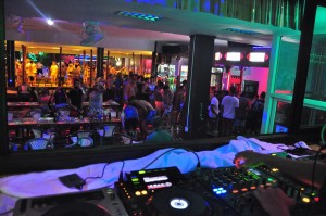 Pool Party Coral Bungalows APR’15