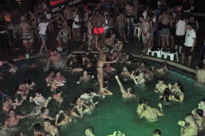 Pool Party Coral Bungalows APR’15