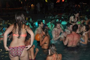 Pool Party Coral Bungalows MAY’15